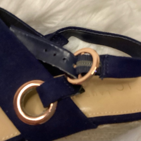 LAUREN CONRAD size 8 Navy Suede Wedges EUC - Picture 6 of 8